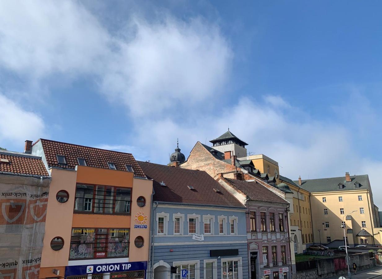 Penzion Deloris Trenčín Eksteriør bilde